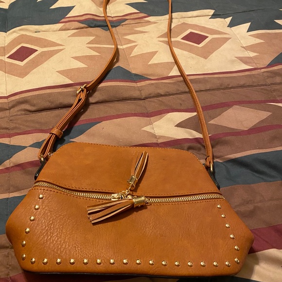 Purse - Picture 1 of 2